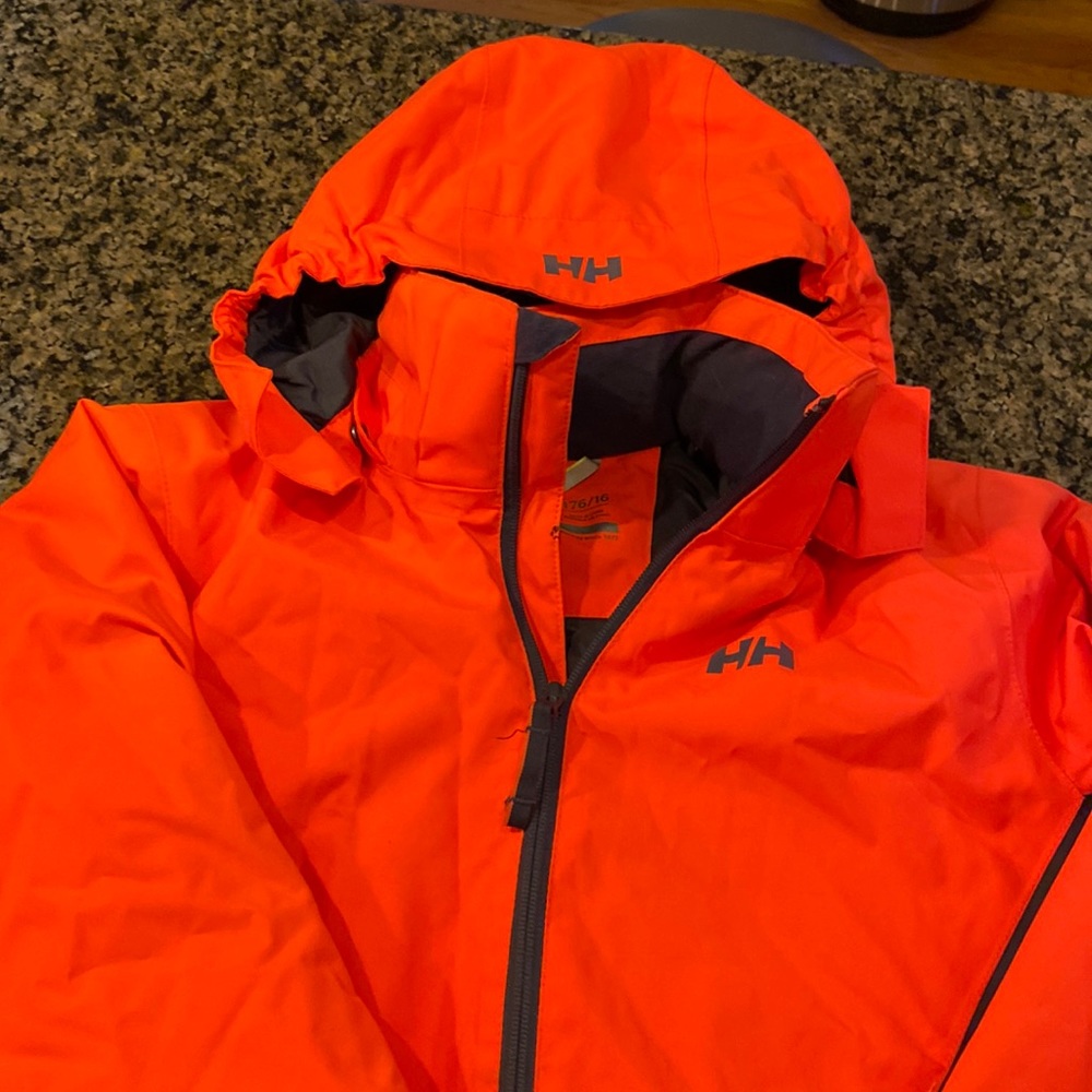 Helly Hansen girls winter jacket 178/16